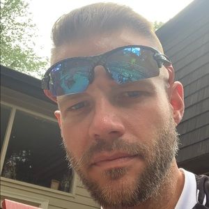 Meet your Posher, Daniel colin